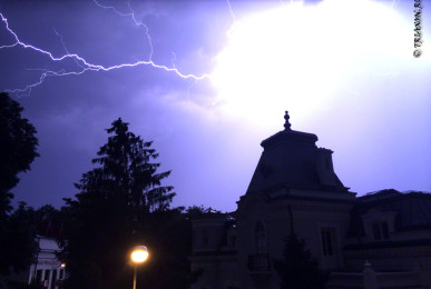 Fulger - Lightning Furtuna Bucuresti